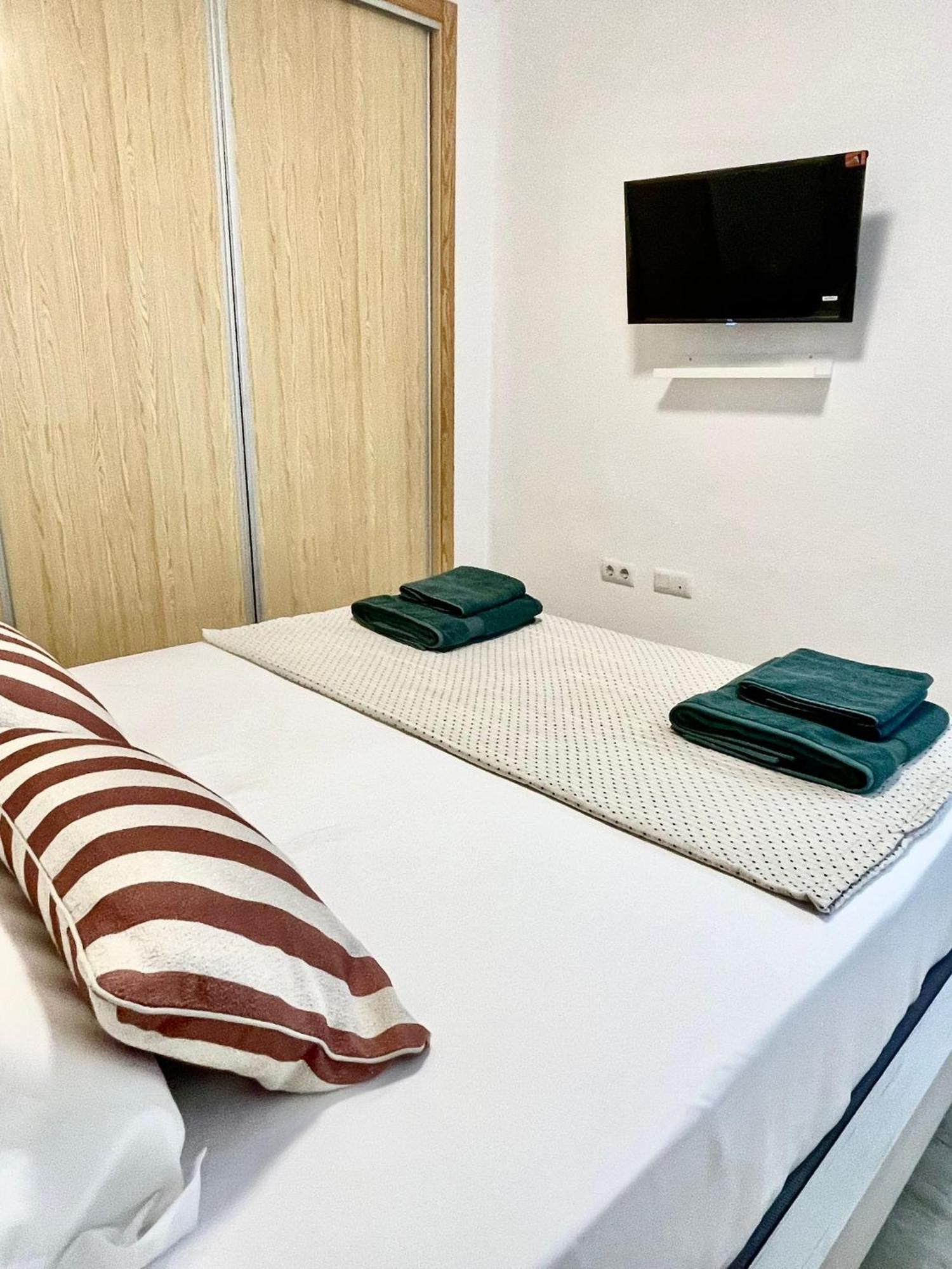 Apartamentos Familiares Puerto Nova كارتاخينه المظهر الخارجي الصورة