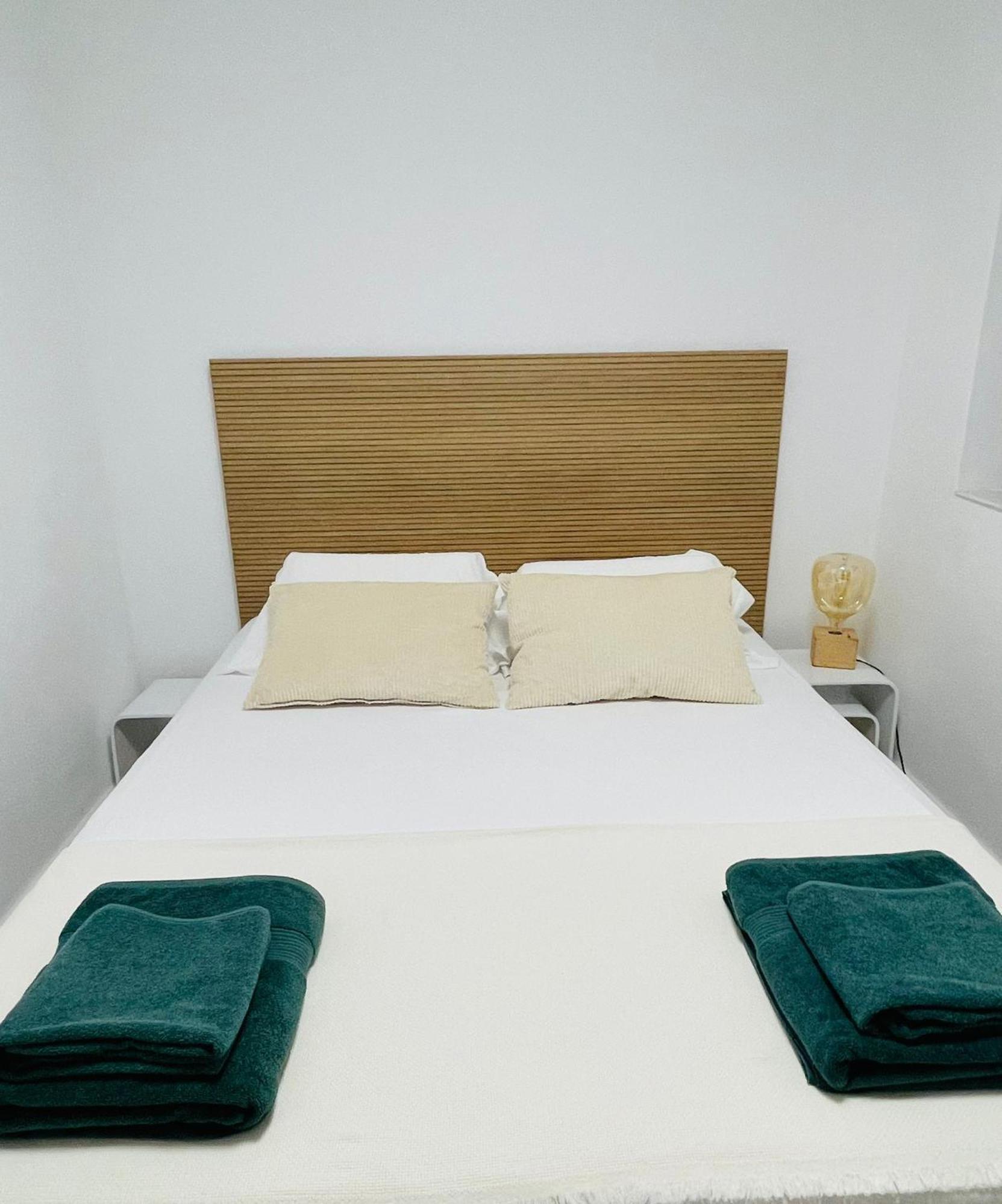 Apartamentos Familiares Puerto Nova كارتاخينه المظهر الخارجي الصورة